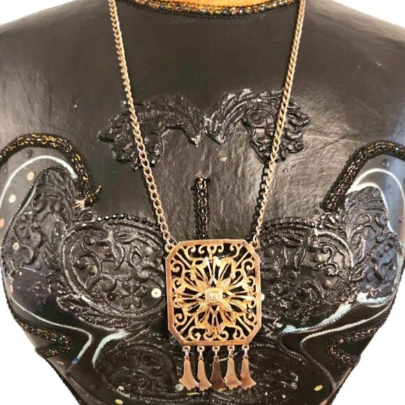 VINTAGE SIGNED LISNER GOLD TONE ORNATE 27" NECKLACE - Picture 3 of 5